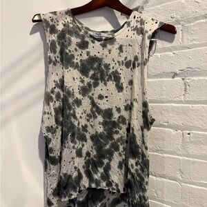 Splatter Print Sleeveless Tee